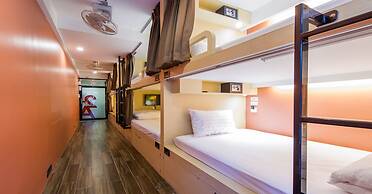 Matchbox Bangkok Hostel