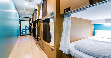 Matchbox Bangkok Hostel