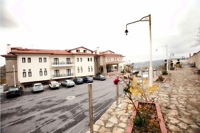 Afkos Grammos Luxury Boutique Hotel