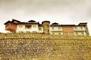 Afkos Grammos Luxury Boutique Hotel