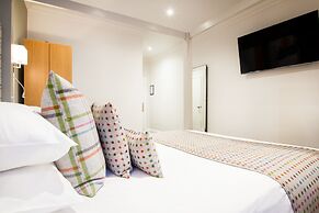 White Hart Hotel & Apartments