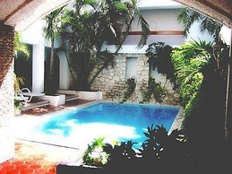 Hotel Plaza Carrillo's