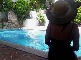 Hotel Plaza Carrillo's