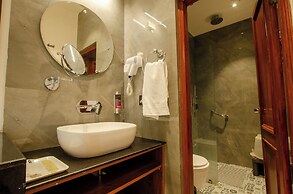 Jullundur Hotel