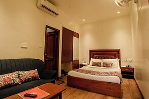 Jullundur Hotel