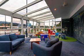 Kingston Hotel