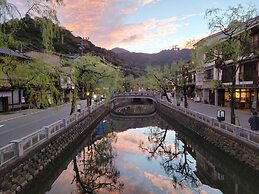 Tsukimotoya Ryokan