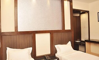 Hotel Tamizh Park