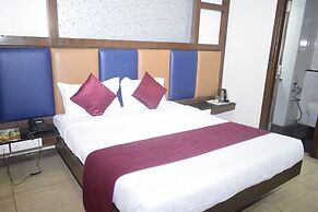 Hotel Tamizh Park