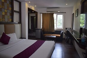 Hotel Tamizh Park