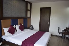 Hotel Tamizh Park