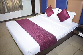 Hotel Tamizh Park