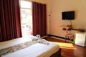 New iHouse Hotel - Hostel