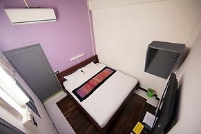 New iHouse Hotel - Hostel