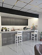 Polyxeni Hotel Apartments
