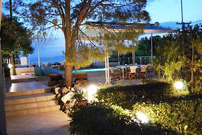Chrysiida Luxury Suites