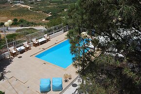 Chrysiida Luxury Suites