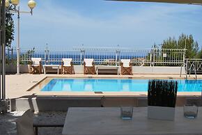 Chrysiida Luxury Suites