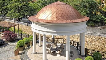 Crowne Plaza Borjomi by IHG