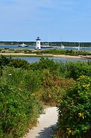 Edgartown Commons