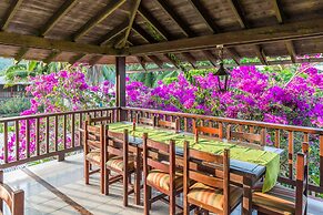 Playa de Oro Lodge