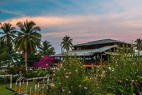 Playa de Oro Lodge