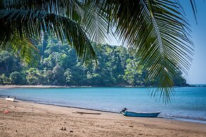 Playa de Oro Lodge