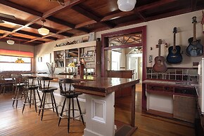 Port Albert Inn