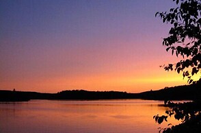 Hay Lake Lodge & Cottages