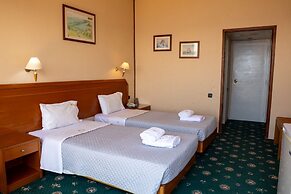 Cavo D'Oro Hotel