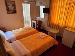 Cavo D'Oro Hotel