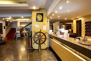Cavo D'Oro Hotel