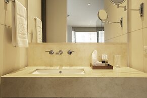 Bs Rosales Hotel And Suites