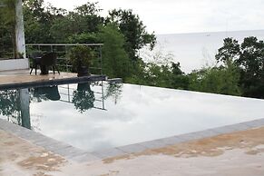 Ocean Suites Boutique Hotel