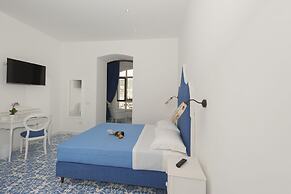 Surriento Suites