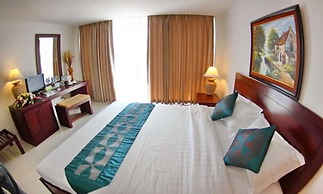 Sabaidee at Lao Hotel