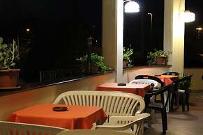 Hotel 106