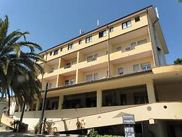 Hotel 106