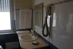 Hotel 106