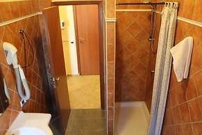 Hotel 106