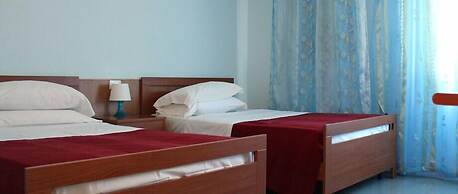 Hotel 106