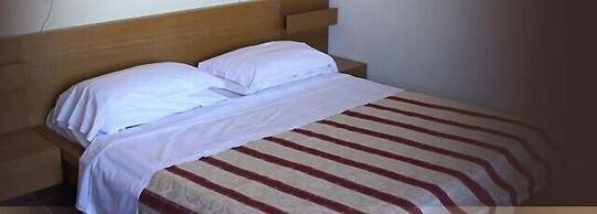 Hotel 106
