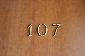 Hotel 106