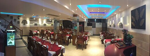 Hotel Ekant