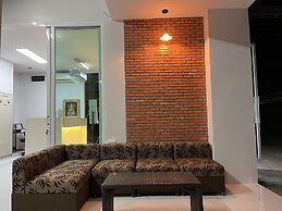 Papangkorn House