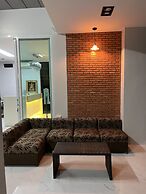 Papangkorn House