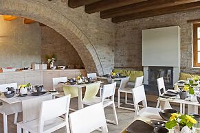 Kipi Suites