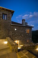 Kipi Suites