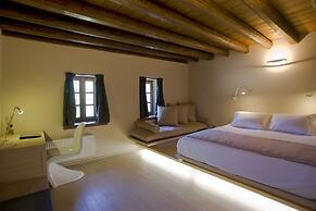 Kipi Suites