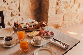 Aethos Hotel  Saragano